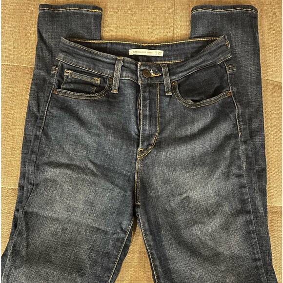 721 Levi’s high rise skinny dark denim size 27. - Picture 1 of 4